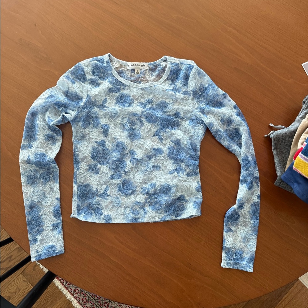 Madden Girl Blue Patterned Long Sleeve Lace Top